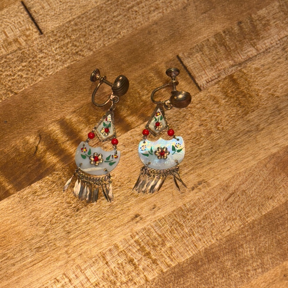 Elegant Floral Drop Earrings with Gold Accents